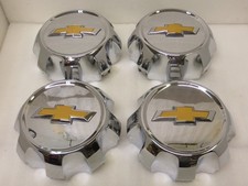 Chevy Silverado 2500 3500 Srw 20-26 Chrome With Gold Emblem Center Caps Set 4