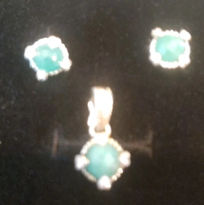 Pendientes Judith Ripka Diosa Calcedonia Verde y Dije a Juego Foto 4 de 4