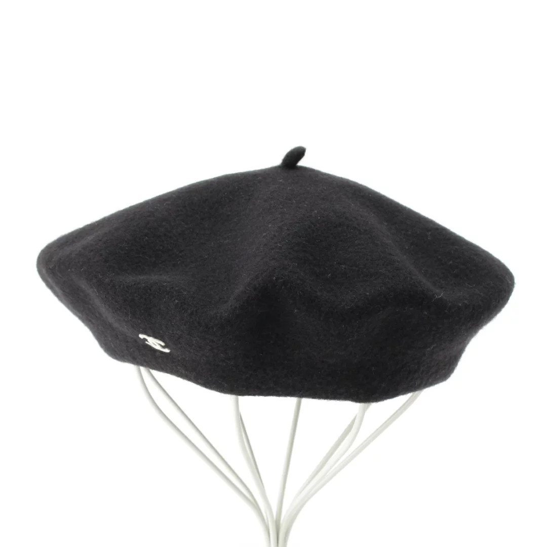 Chanel 98P Wool Coco Mark Embroidered Handwritten Tag Beret Black 57 *Pqb1129