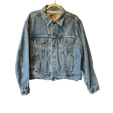 Levis Vintage 90s Trucker Jacket Made in USA Size 50 R Light blue wash Denim