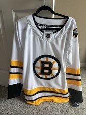 Ultimate Boston Bruins Collector and Super Fan Gift Guide 38