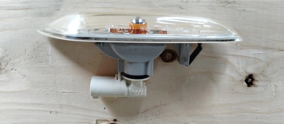 GUARDABARROS DELANTERO DERECHO BMW LUZ INTERMITENTE LUZ LÁMPARA E88 E90 1 3 SERIES 05-15 Foto 3 de 4