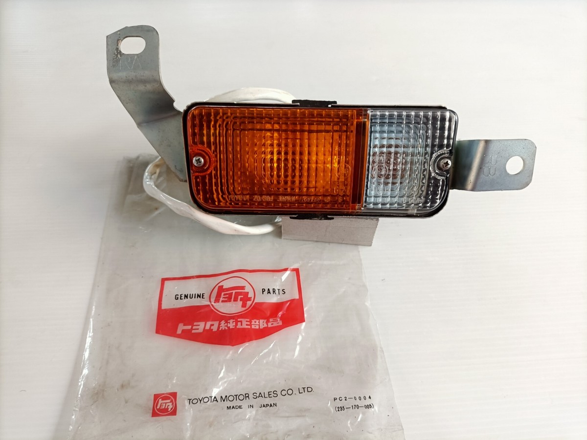 アイドル RT-92553 NOS/JAPAN INDICATOR TURN LIGHT LAMP, RH For TOYOTA RT100 RT102