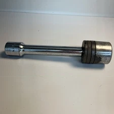 Vintage Napa NH28 Extension With Craftsman One And Half Inch Socket USA