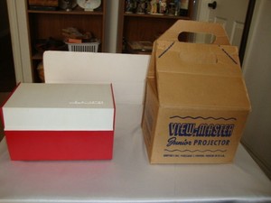Vintage Viewmaster And Projector - 35 Reels