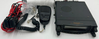 トランシーバー STANDARD FT-8800 145/433MHz 20W YAESU STANDARD FT-8800 145/430MHz Dual Band Transceiver 20W + Mic