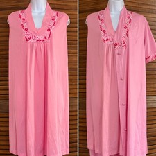 Vintage JC Penney Pink with Red Embroidery Nylon Nightgown and Robe Set Size L