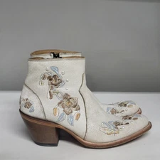 Shyanne Carine Crackadela Floral Western Boot White Women Size 9M (READ DESCRIP)
