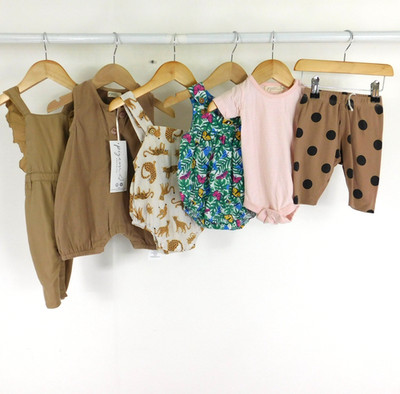 Pigeon Organics Kite Baby Mädchen Bekleidungspaket Alter 3-6 Monate Strampler Latzhose