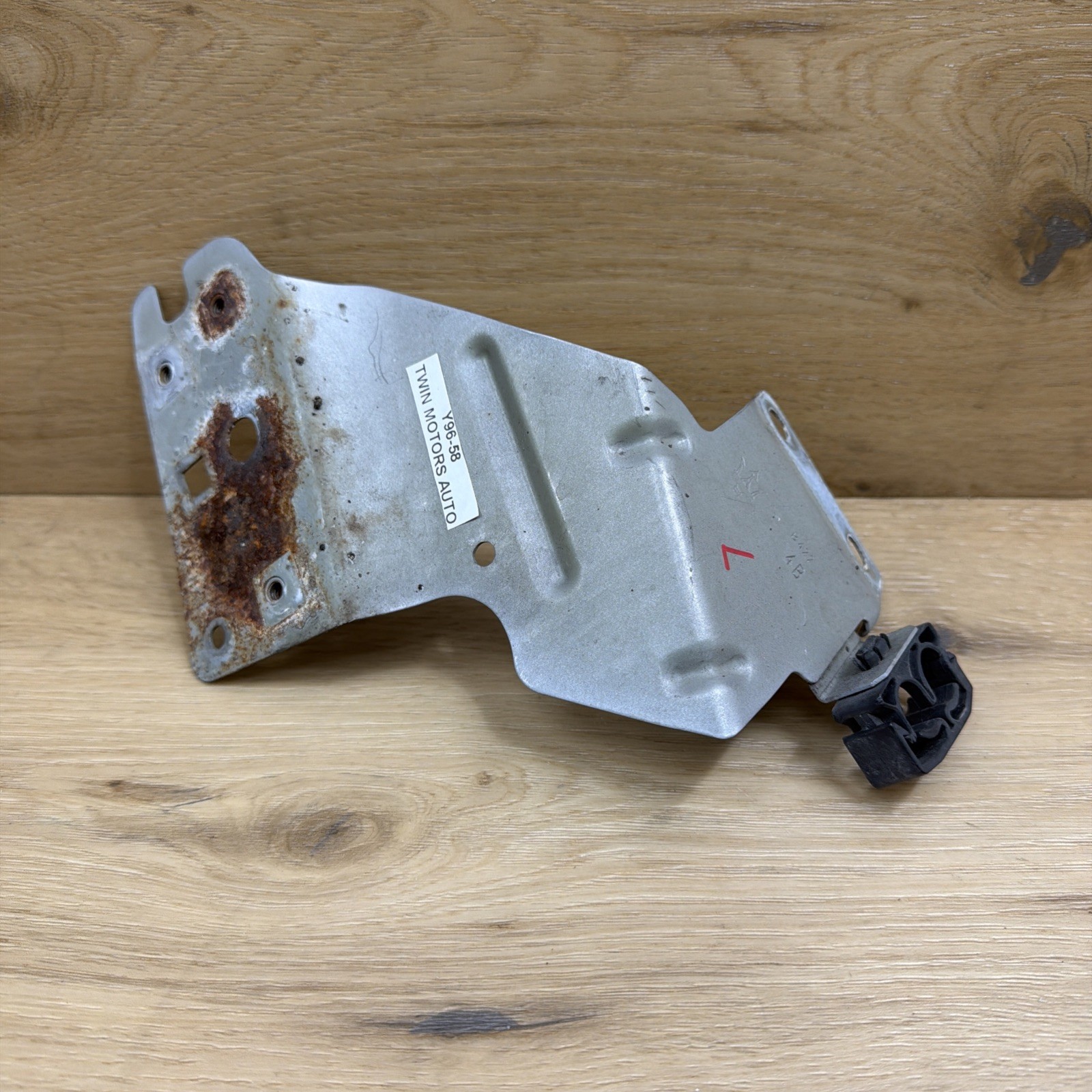 🟢2014-2021 MASERATI GHIBLI M157 FRONT LEFT FENDER LOWER SUPPORT BRACKET OEM🟢