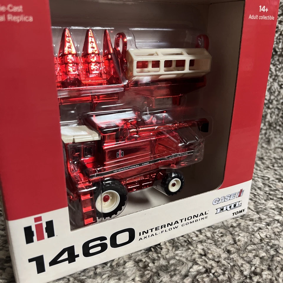 2025 ERTL 1: 64 国际收割机轴流 1460 组合红色铬合金底座 — 第 3/4 张图片