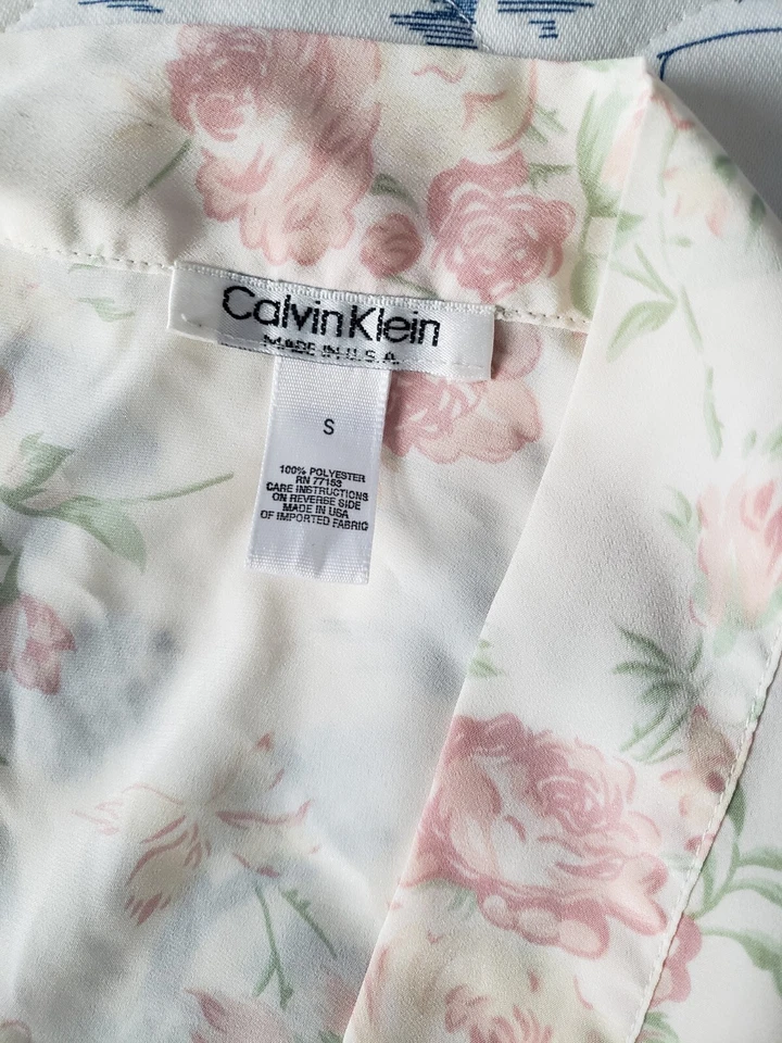 Bata Kimono Corta Marfil Floral Logo Bordado Calvin Klein Talla S Foto 3 de 4
