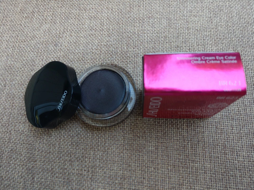 Color de ojos crema brillante Shiseido BR 623 - TAMAÑO COMPLETO - 0,21 oz. Nuevo en caja Foto 2 de 4