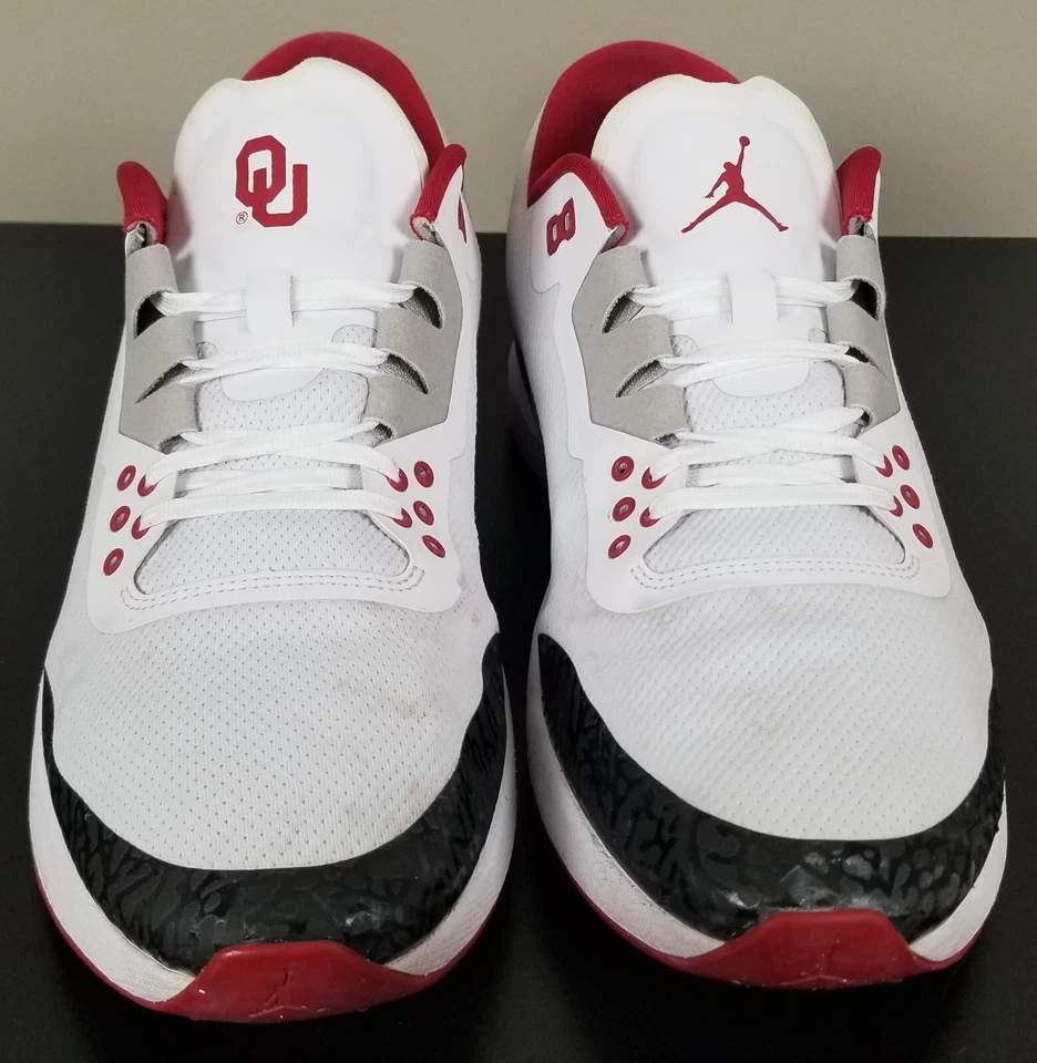 JORDAN ZOOM TENACITY 88 OKLAHOMA SOONERS TRAINER TEAM ISSUED PE WHITE (SIZE 14) - Image 4 of 4