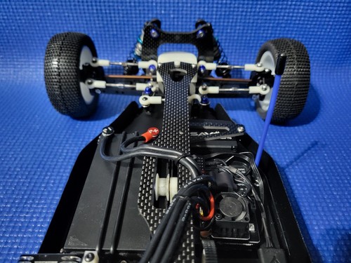 Yokomo Super Dog Fighter 870c Blue Hirosaka Replica 4WD Off-Road Buggy - ARTR - Picture 13 of 16