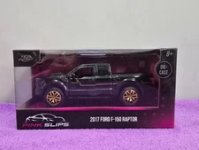 Jada Toys Pink Slips 2017 Ford F-150 Raptor  1:32 Scale