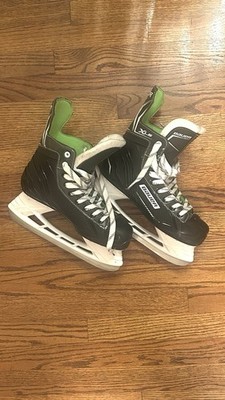 Bauer Ice Hockey Skates Men s Size 9