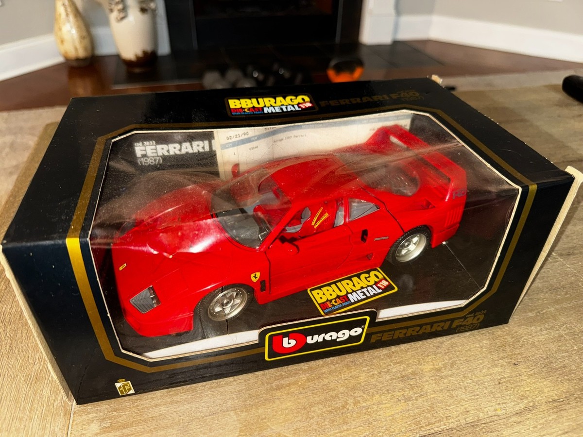 Bburago Ferrari F40 1987 赤　1/18 ブラーゴ Ferrari F40 (1987) Code 3732 Burago Red Wood Scale 1/18