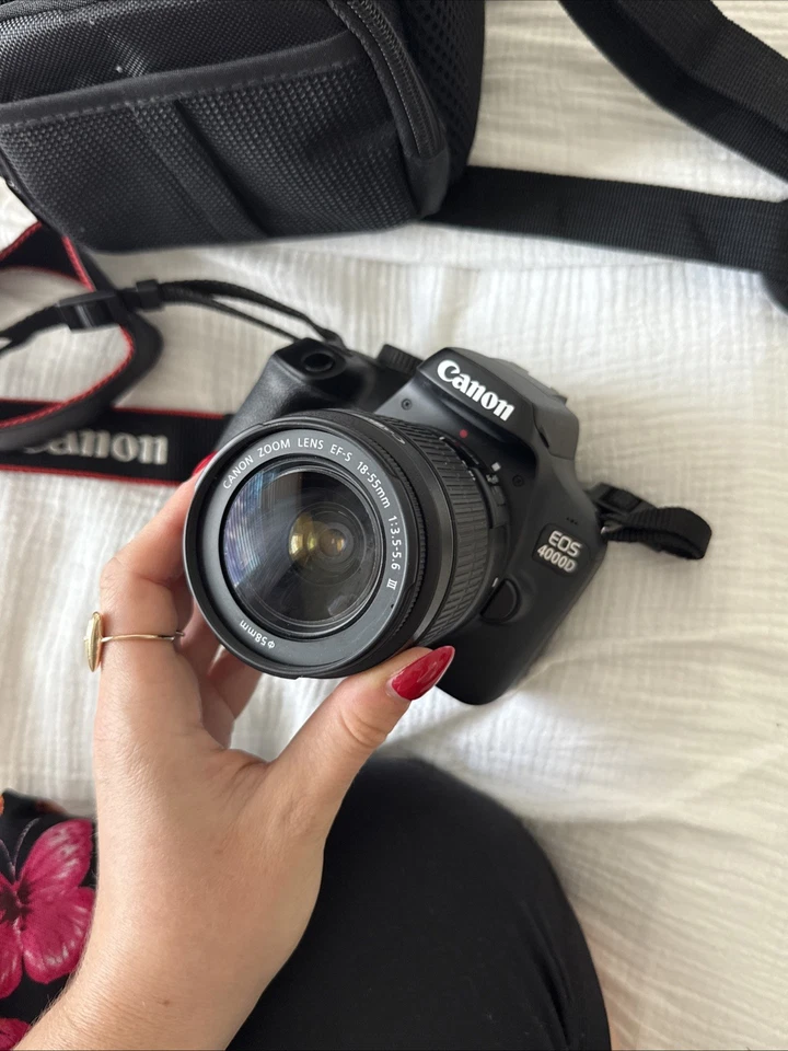 Canon EOS 4000D, photo 3 of 5