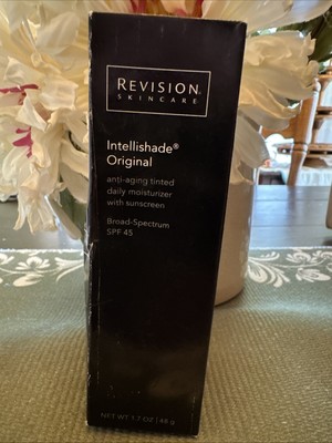 Revision Skincare Intellishade, 5-in-1 anti-aging tinted moisturizer with SPF 45