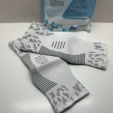 Nanosocks 3D Nano Weave Technology Compression Socks Sz2 White NANOMX-WT-2 NEW