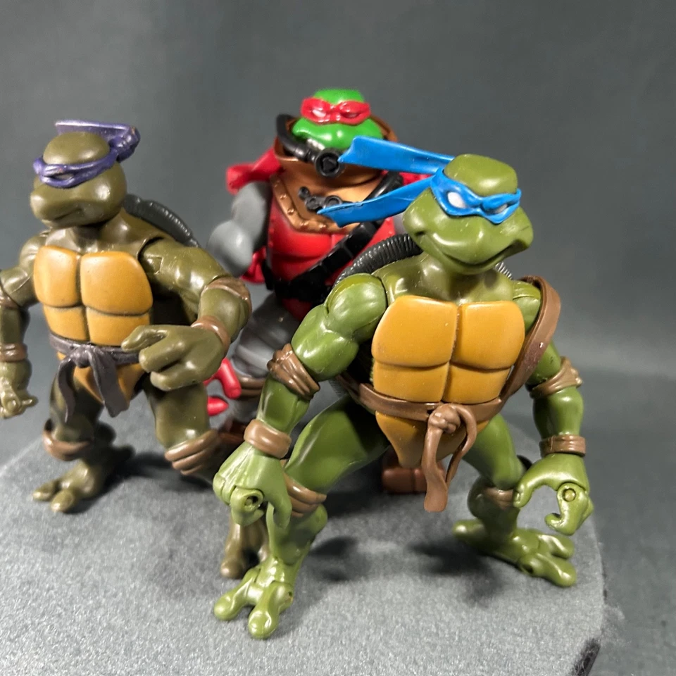 Teenage Mutant Ninja Turtles Leonardo Raphael Donatello Action Figure Lot 2002 - Image 4 of 4