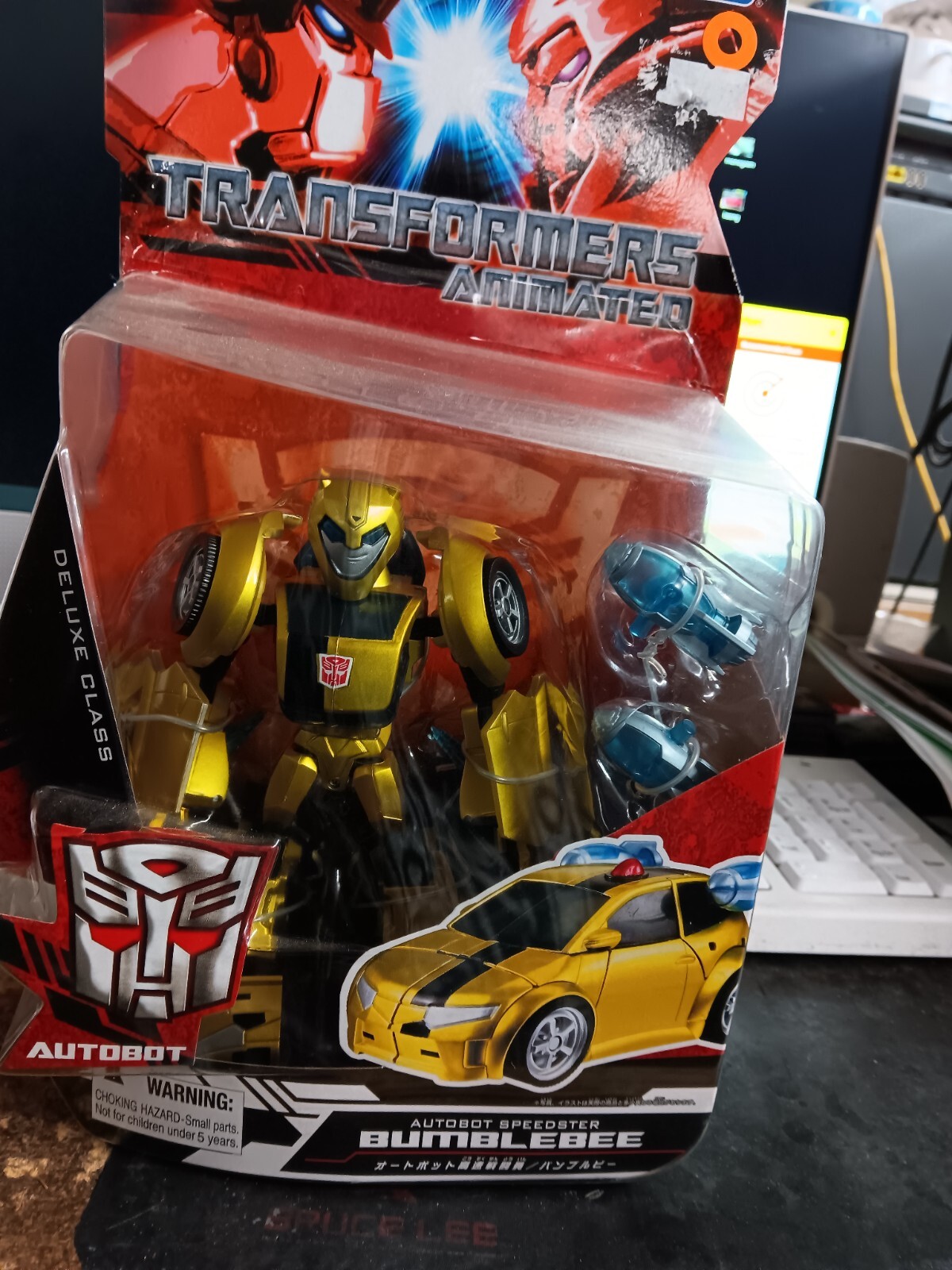 Takara Tomy from Japan Transformers Bumble bee action figure