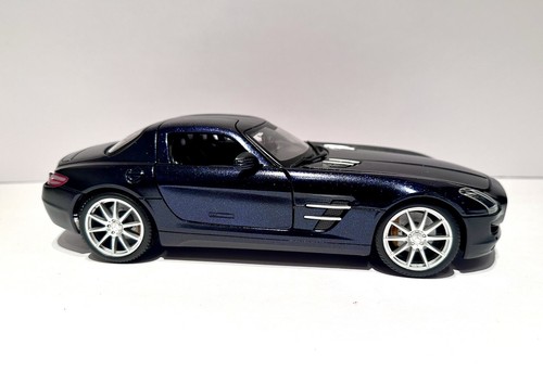 Maisto Mercedes-Benz SLS AMG 1/18 Scale Custom Color Shift Purple Car READ DESC - Picture 1 of 21