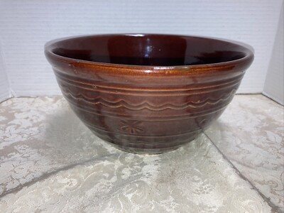Vintage Marcrest Brown Daisy Dot Nesting large Mixing Bowl Stoneware Made USA 