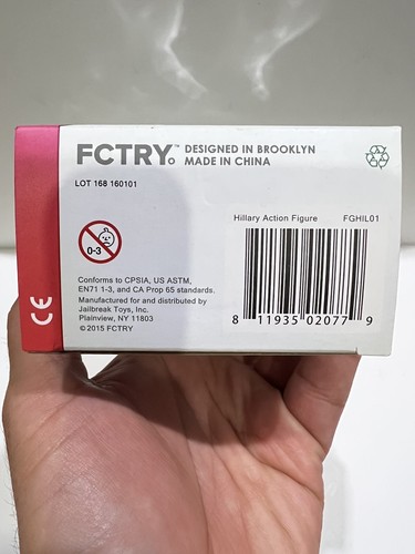 HILLARY CLINTON 6 Inch Action Figure by FCTRY (RARE COLOR ERROR ON SUIT) 2016 - Picture 3 of 3