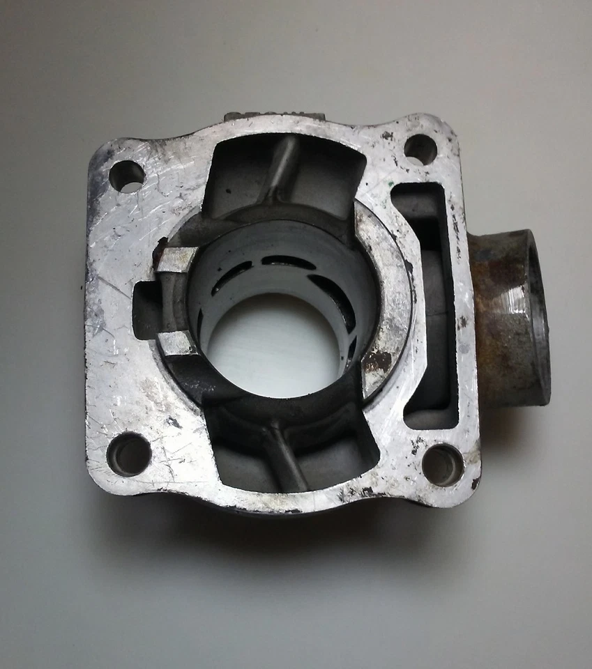 Yamaha Yz80 jarra cilindro barril yamaha extremo superior funciona 93 94 95 96 4ES-11311-20-00 Foto 3 de 3