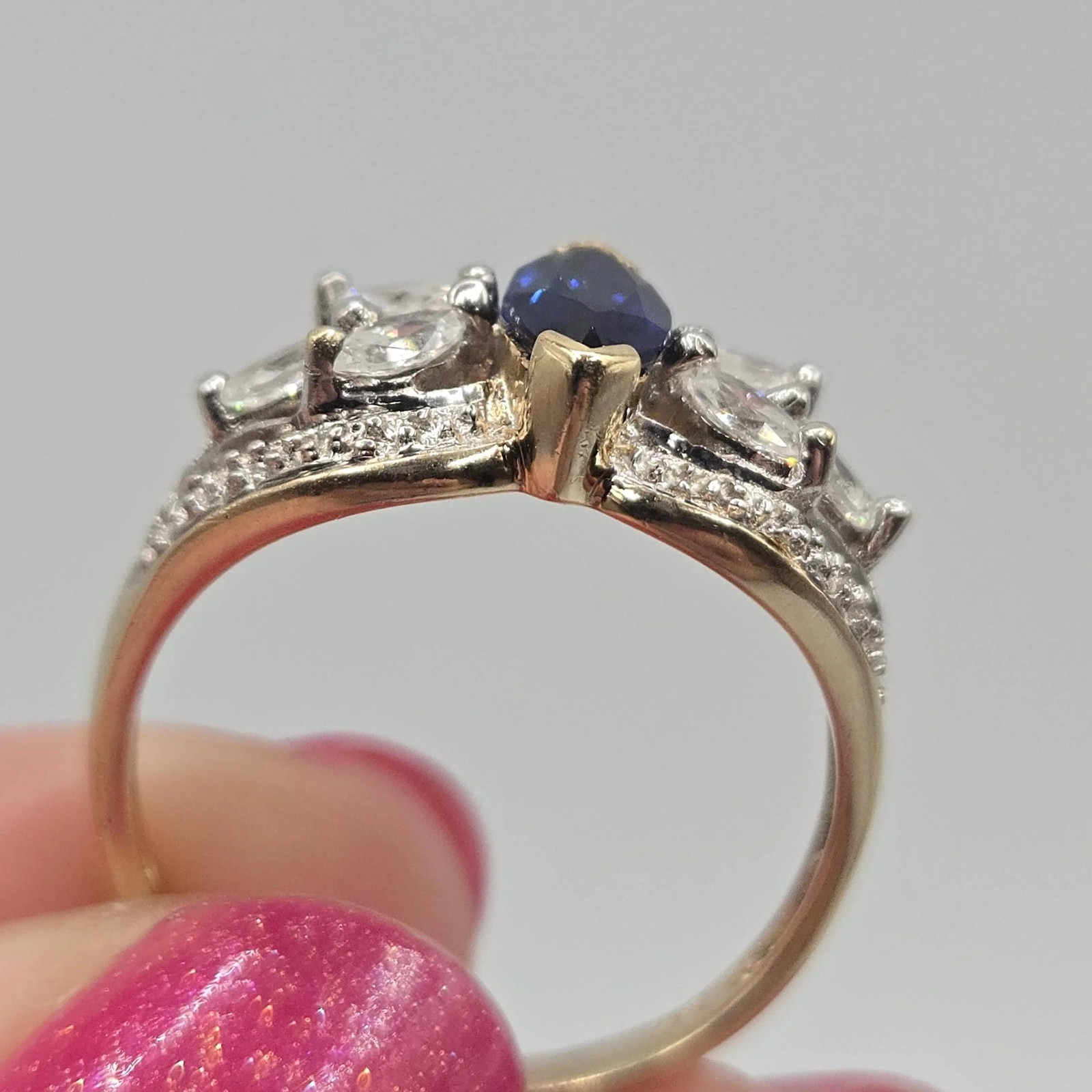 Solid 10K Yellow Gold Ring with Blue Sapphire and… - image 9