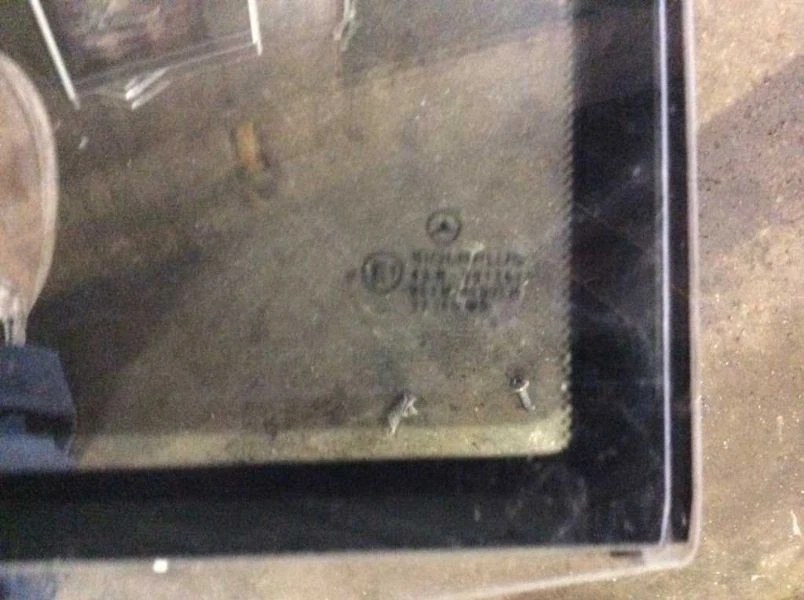 Стекло заднего левого окна двери для 84 85 86 87 88 89 90 Mercedes Benz 420SEL 500SEL - Изображение 3 из 3