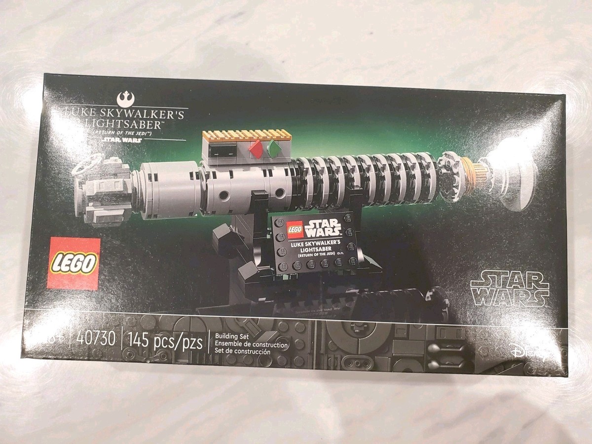 LEGO Set 40730 - GWP - Star Wars Luke Skywalker's Lightsaber New