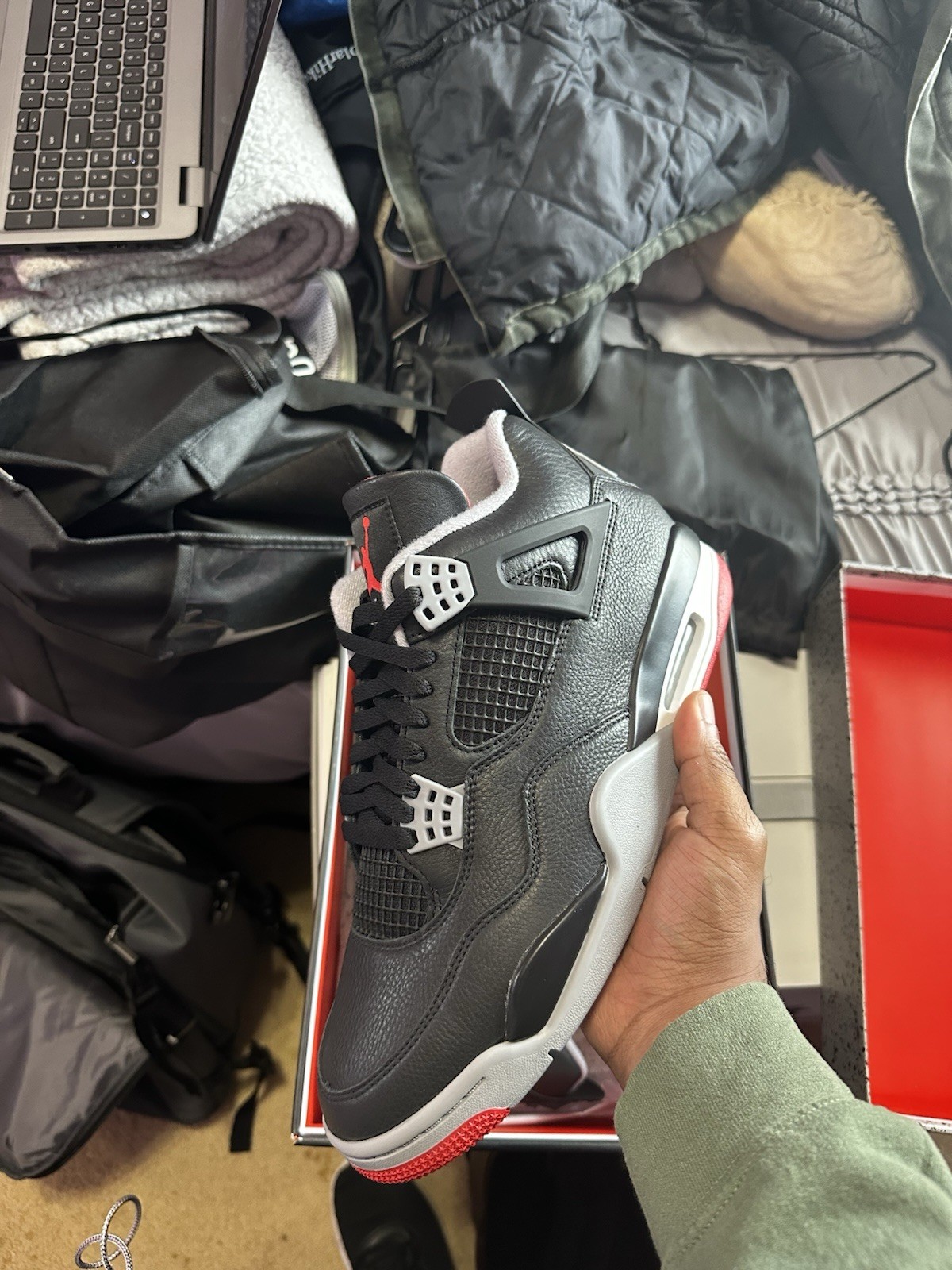 Nike Air Jordan 4 Men's Size 11 Retro Bred Reimagined 2024 thumbnail 3