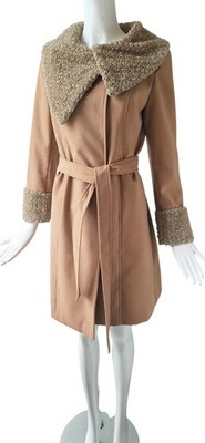 Max Mara Studio Camel Wool Blend Coat with Tiny Rosettes at Collar & Cuff sz Sm