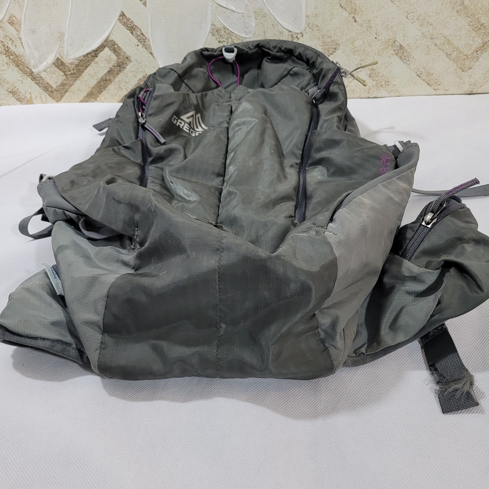 Gregory Maya 22 Backpack Sm Gray Purple BioSync Lightweight Adjustable Day Sack