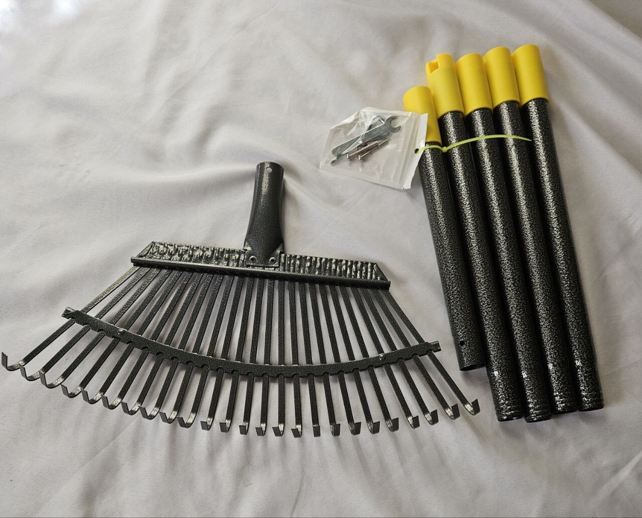 Garden Rake Large Leaves Rakes for Gardening 25 Metal Tines 18" Wide 78" L GoWork