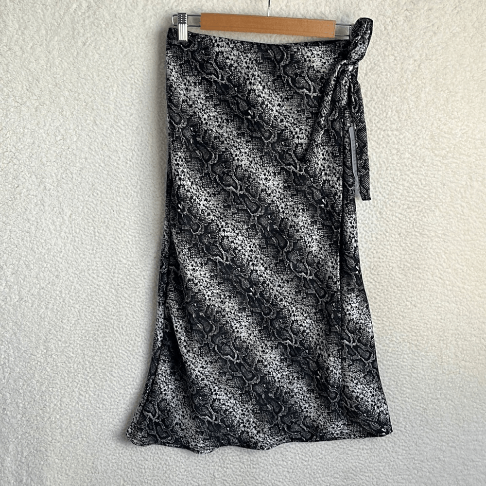 Forgotten Grace Skirt Womens Small Faux Wrap Midi Black