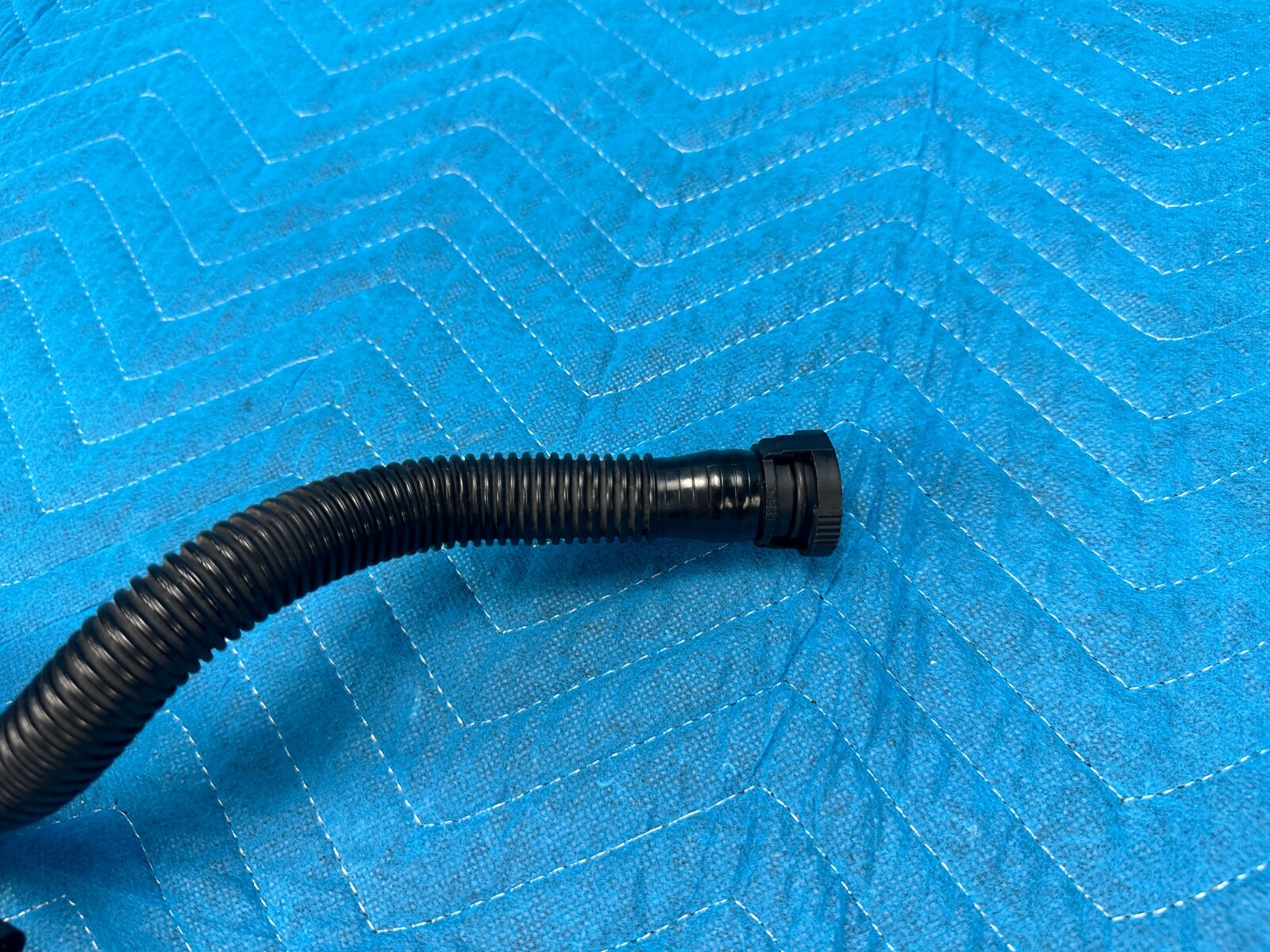 Bentley Flying Spur Air Smog Pump Hose Pipe w/Sensor Driver's Side 2006-2012 OEM