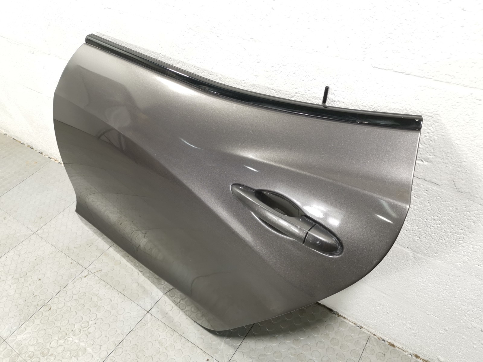 Maserati Ghibli 2019 M156E RWD 3.0 L Rear Left Door Shell Gray Color HP0896 OEM