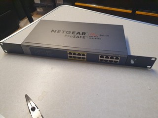 NETGEAR ProSafe JGS516PE 16 Ports Switch with Poe