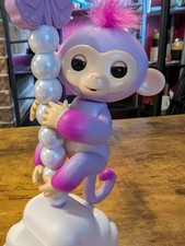 2016 WowWee Fingerlings Baby Monkey Sydney Two Tone Figure Moves Makes Noise