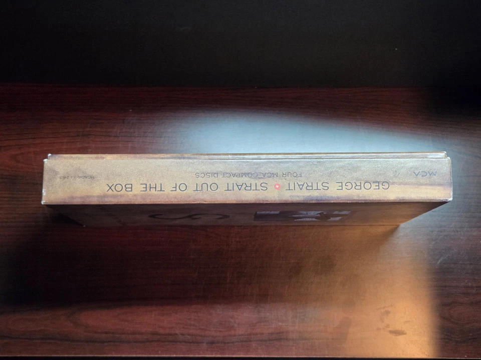 George Strait Strait Out Of The Box MCA Records 1995 NM Foto 2 de 4