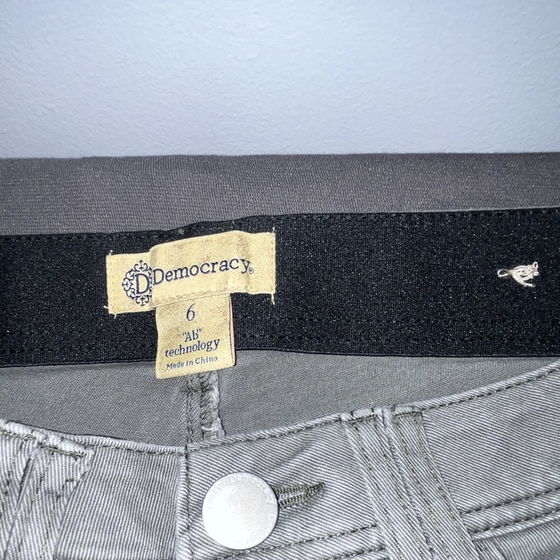 Democracy Gray Denim Ankle Jeans Women’s Regular 6 5-Pocket Button Logo