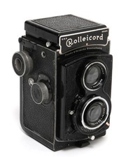  Rollei Rolleicord black camera w/ Carl Zeiss Jena Triotar 3.5/7.5cm lens