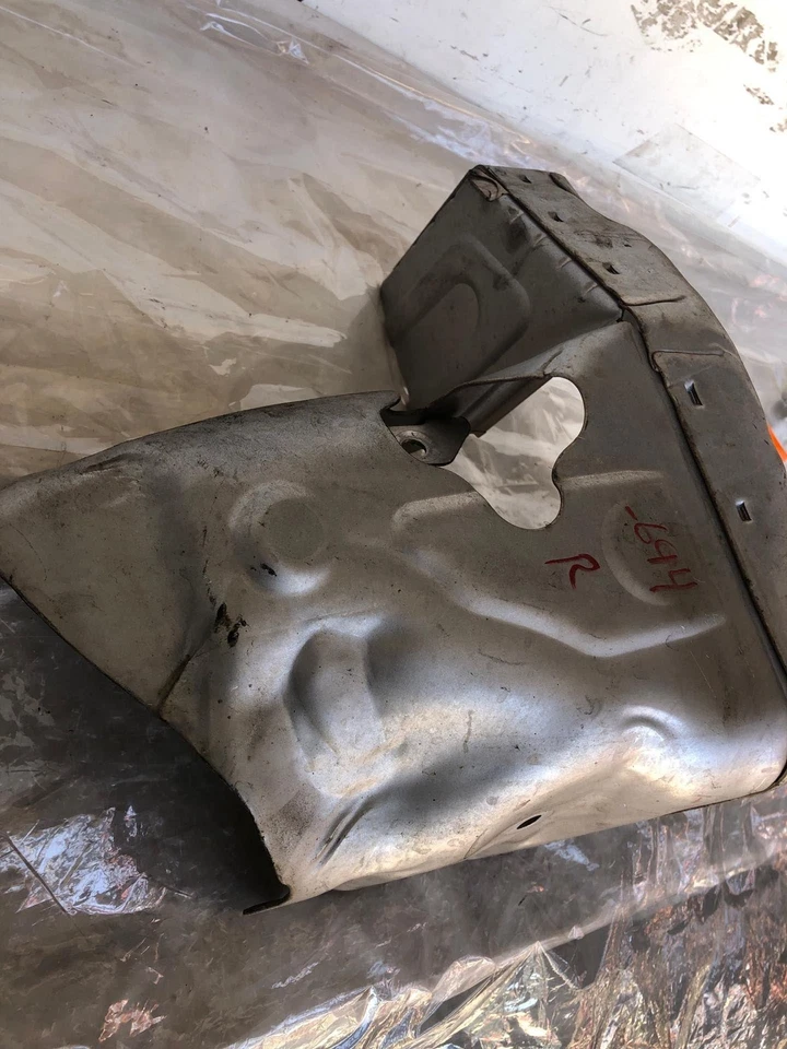 Ford Fusion 2011 colector de escape trasero protector térmico conjunto de molduras 3,0 L Foto 3 de 4