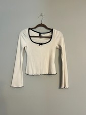 H&M White Ribbed Long Sleeve Top Black Contra...