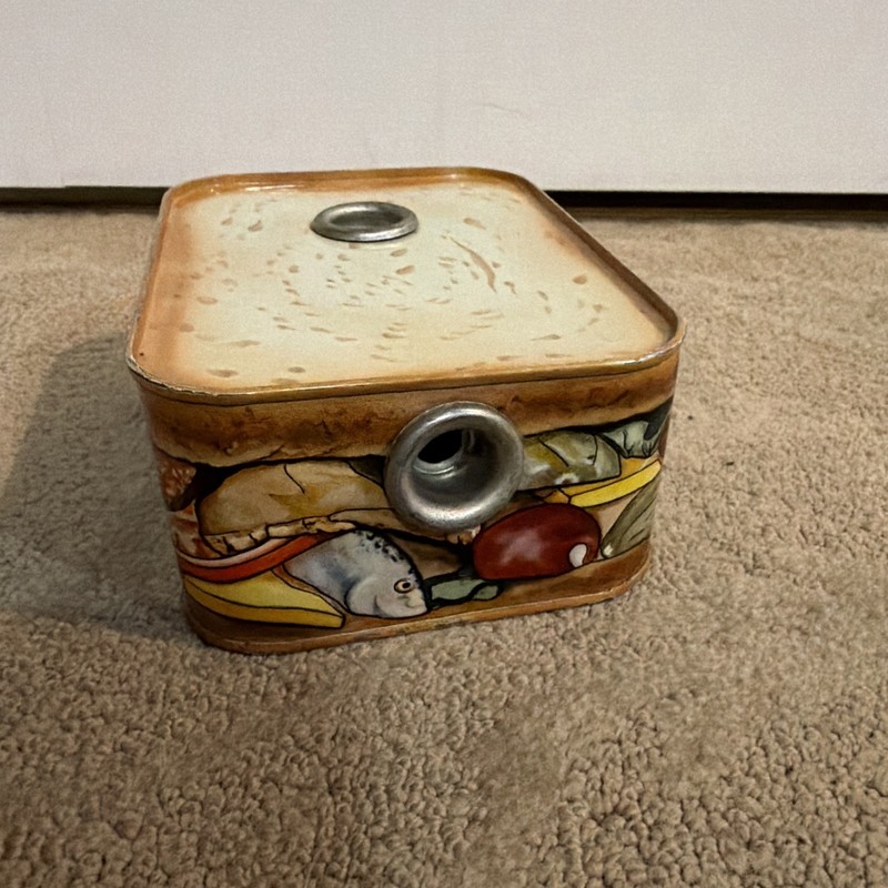 VINTAGE 1947 KING FEATURES DAGWOOD SANDWICH MUSICAL TIN TOY