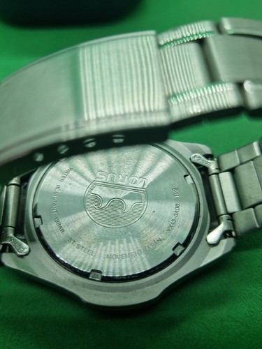 Reloj deportivo Lorus Hombre con día y fecha 100m resistencia cara azul,en su caja. - Imagen 4 de 8